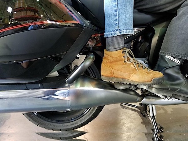 B06PANNIERGUARD.K16BGA