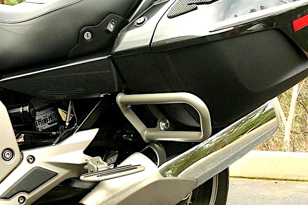 B06PANNIERGUARD.K16GT