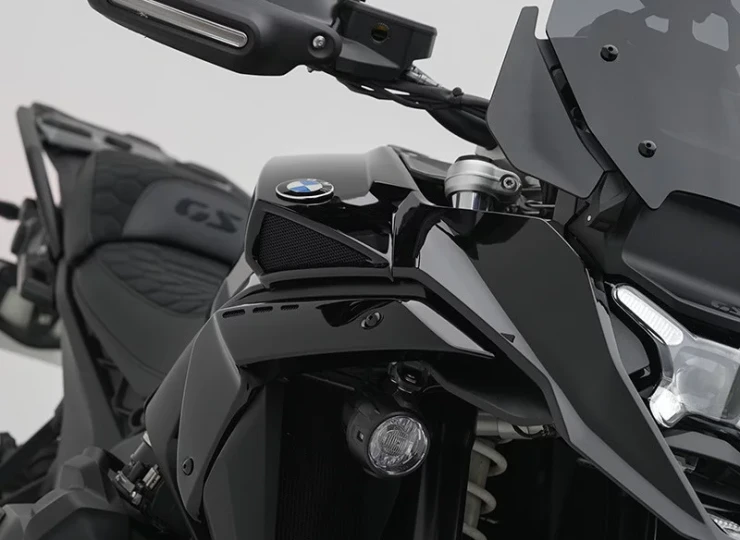 B04BMW13GSFUELTANKSIDECOVER