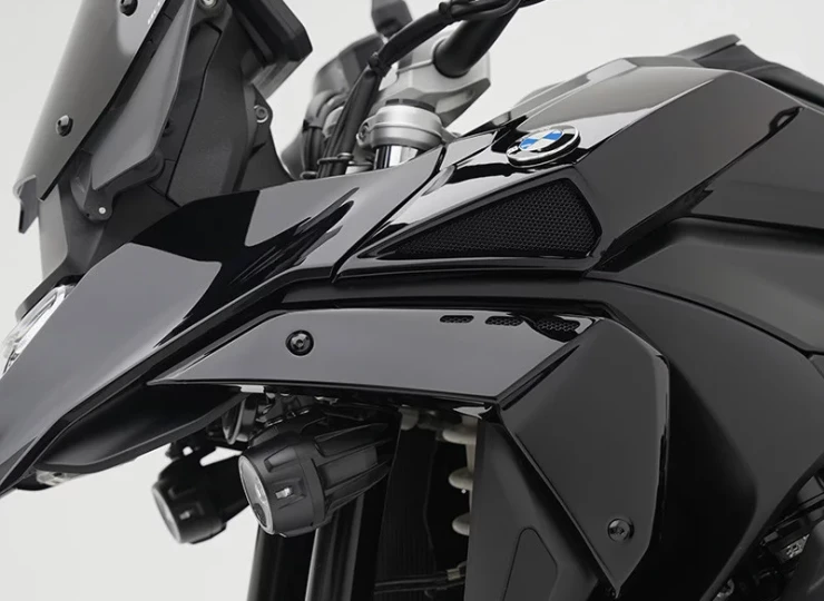 B04BMW13GSFUELTANKSIDECOVER