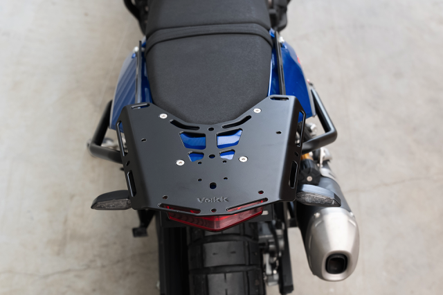 B27YAMAHAT7REARLUGGRACK