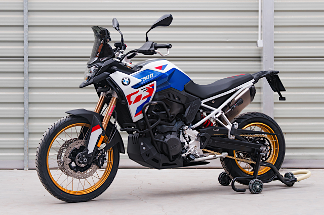 BMW_F900GS_crushguard_comp_6