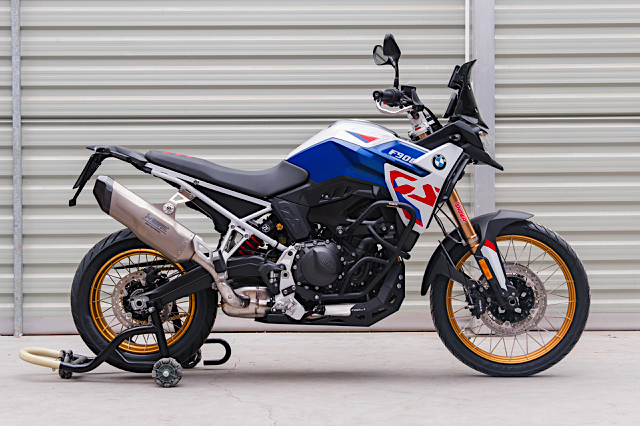 BMW_F900GS_crushguard_comp_9