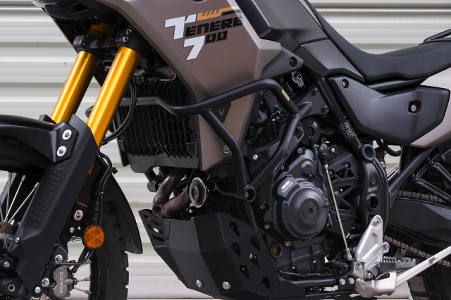 B27YAMAHAT7CRASHBARLOW