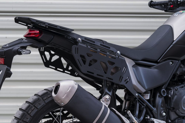 B27YAMAHAT7REARSIDECOVER2