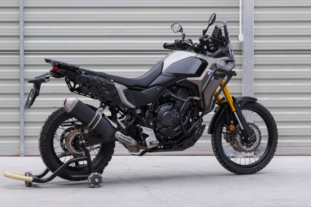 B27YAMAHAT7REARSIDECOVER2