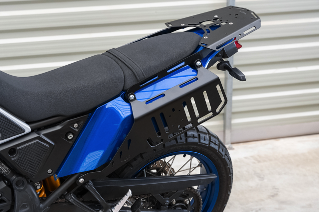 B27YAMAHAT7REARSIDECOVER