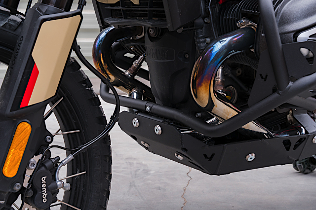 Yakk_BMW_R12GS_EngineGuard_Black_2