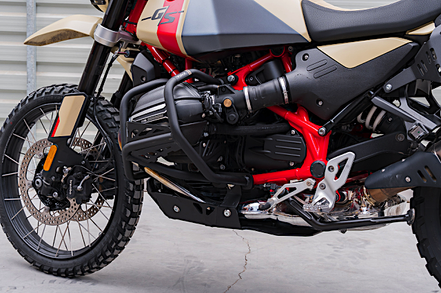 Yakk_BMW_R12GS_EngineGuard_Black_4
